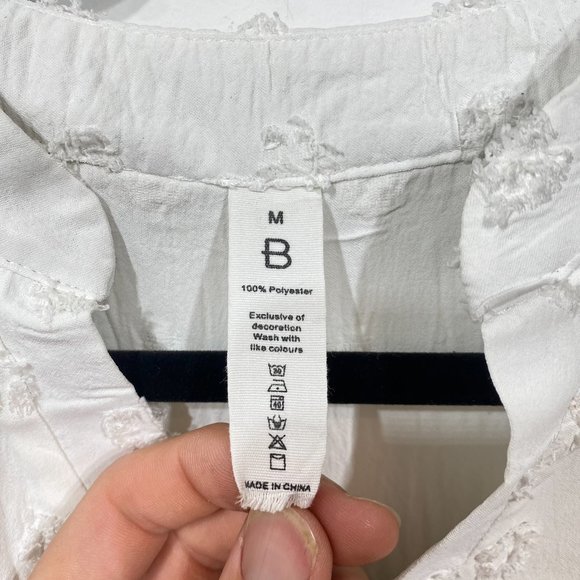 Nordstrom white V-neck Chiffon polka dot Tee Shirt, Size M - Picture 3 of 4